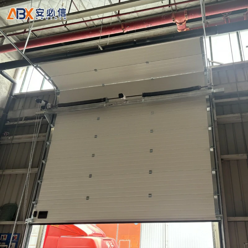 东莞铝板滑升门